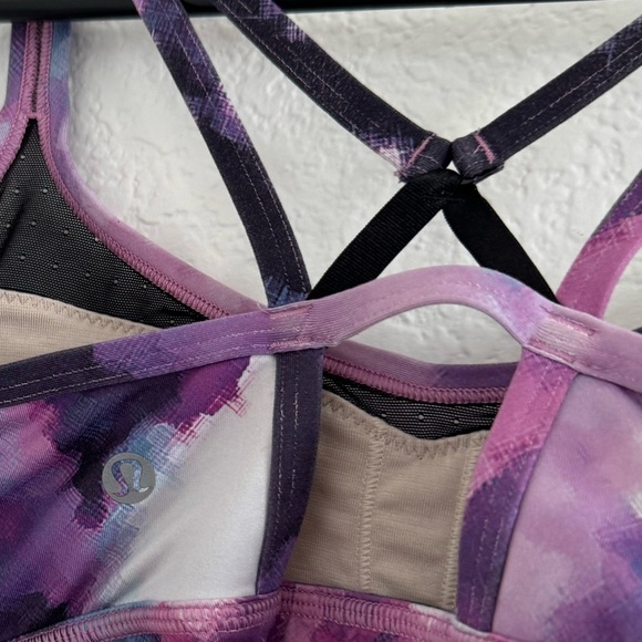 Lululemon Sweaty Endeavor Tank - Picture 5 of 6